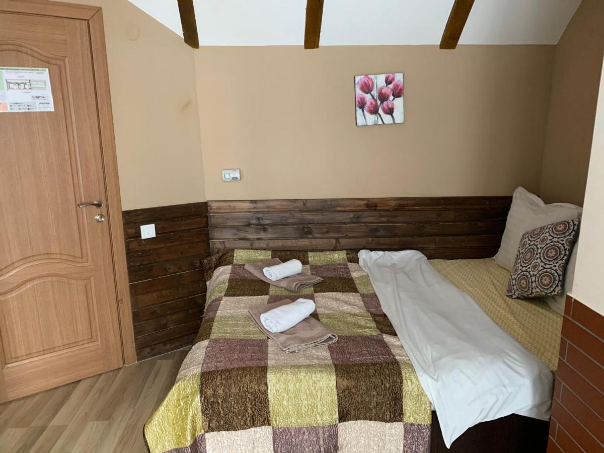 Pensiunea Haiduc Sacele Brasov ภายนอก รูปภาพ